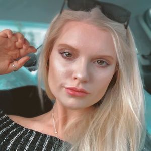 Meet your Posher, Kristen